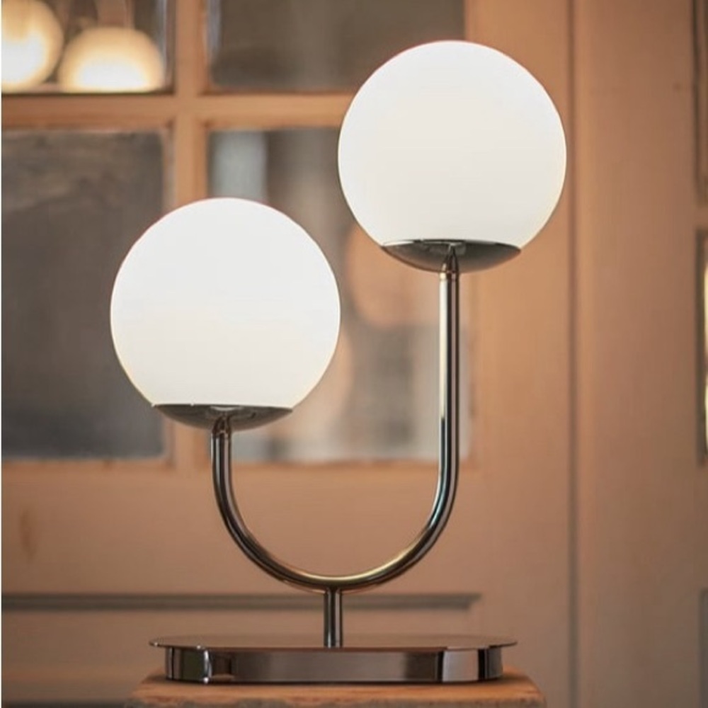 IKEA Dual Globe White Table Lamp absolutely gorgeous!